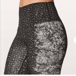 Lululemon Nulux tights. High rise. Ultra soft. 10